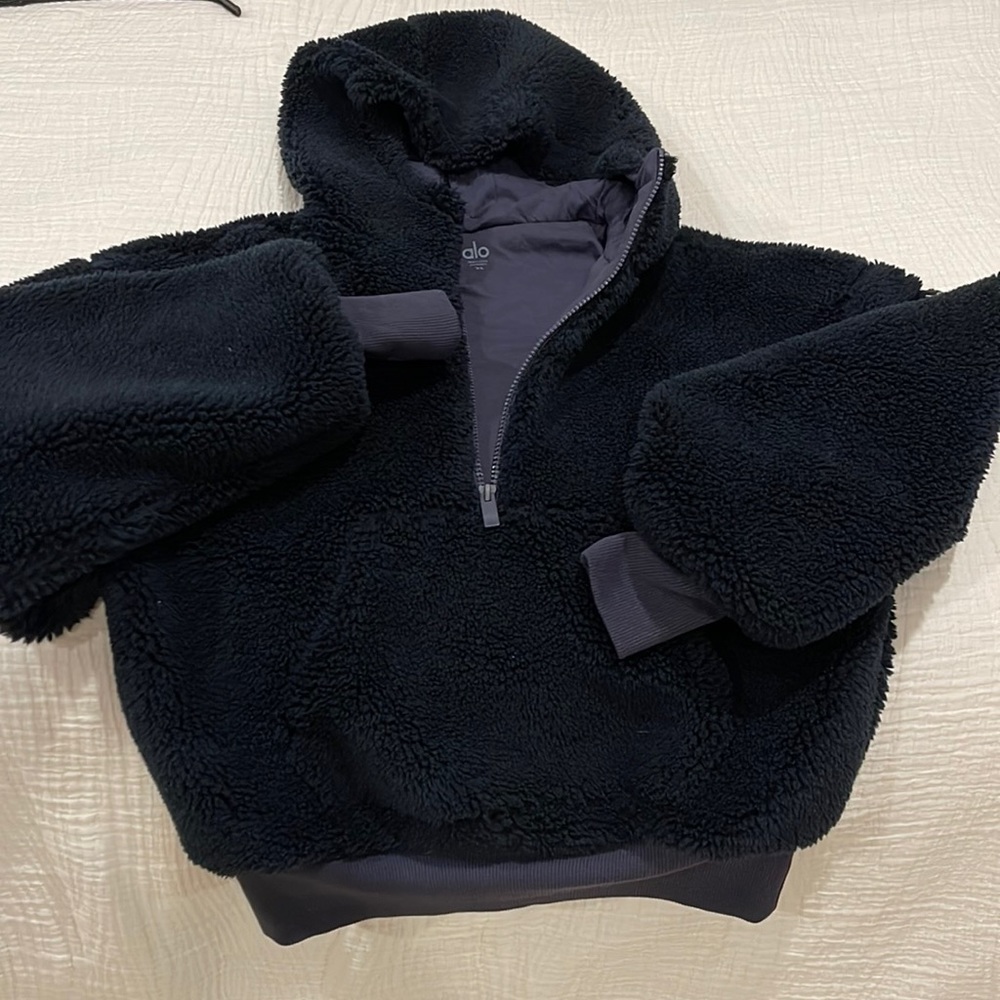 LIKE NEW. Worn once. XS ALO Sherpa. Pull over with a hood! Pet/smoke free home!